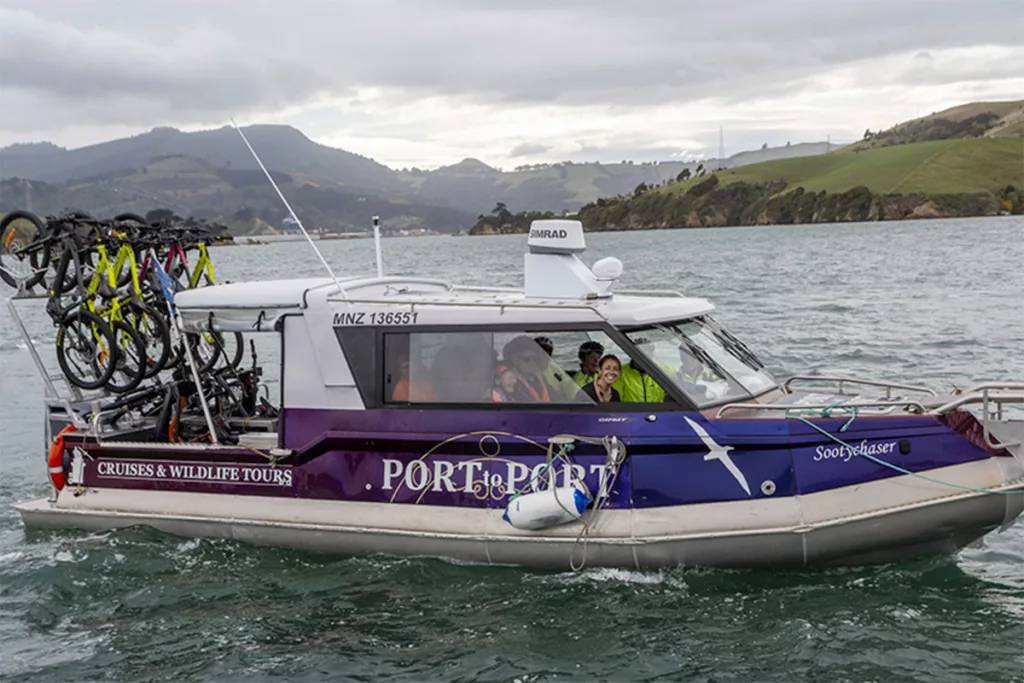 Port to Port ferry/boast trip in Dunedin Harbour